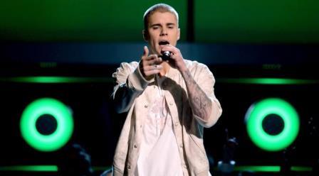 Raih Dua Piala di Billboard Music Awards, Justin Bieber Sewot?