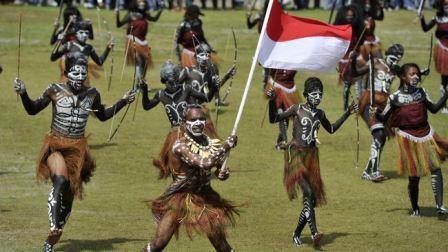 Karya Seni Ukir Suku Kamoro Papua sangat memikat